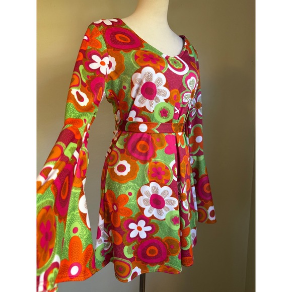Charades Dresses & Skirts - Charades Groovin Dress Pink Orange Floral Bell hippie Retro 60s 70s Costume M